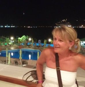 Meet your Posher, Carole